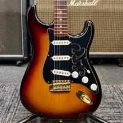 Stevie Ray Vaughan Stratocaster -3-Color Sunburst- 2008年製【48回金利0%対象】