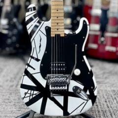 Striped Series -White with Black Stripes- 2013年製【48回金利0%対象】