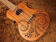 Uke Tattoo Mahogany Concert w/Preamp 【コンサート/マホガニー】【カッタウェイ】【ピックアップ搭載】【10回金利0％対象】【送料込】