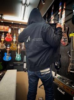 LOGO HOODIE 　【お取り寄せ商品】【ジップアップパーカー】