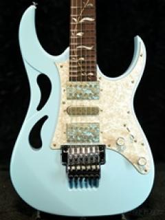 PIA3761C-BLP(Blue Powder) 《エレキギター》