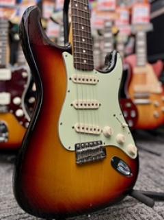 Vintage Hot Rod '62 Stratocaster -3-Color Sunburst- 2007年製【Thick Neck!】【Refrets!】【48回金利0%対象】