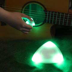 NAOMI Led Pick -GREEN- 《高感度LEDライト搭載ピック》【オンラインストア限定】