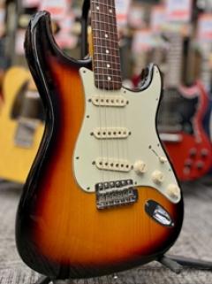 American Vintage '62 Stratocaster 'Thin Lacquer' -3-Color Sunburst- 2011年製【48回金利0%対象】