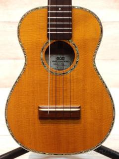 CT-42c Spruce/Maple 【占部ウクレレ】【コンサートテナー】【スプルース/メイプル】【ピックアップ搭載】【24回金利0%対象】【送料込】