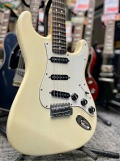 ST72-65 -OWH/R (Olympic White)- 1985-1986年製【Scalloped  Fingerboard!】【A Serial!】【フジゲン期】【48回金利0%対象】
