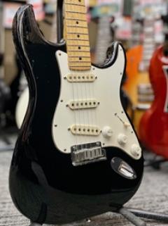American Standard Stratocaster -Black/Maple- 1988年製【48回金利0%対象】