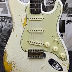 ~Custom Collection~ 1960 Stratocaster Heavy Relic -Aged Olympic White over 3 Color Sunburst-【全国送料負担!】【48回金利0%対象】
