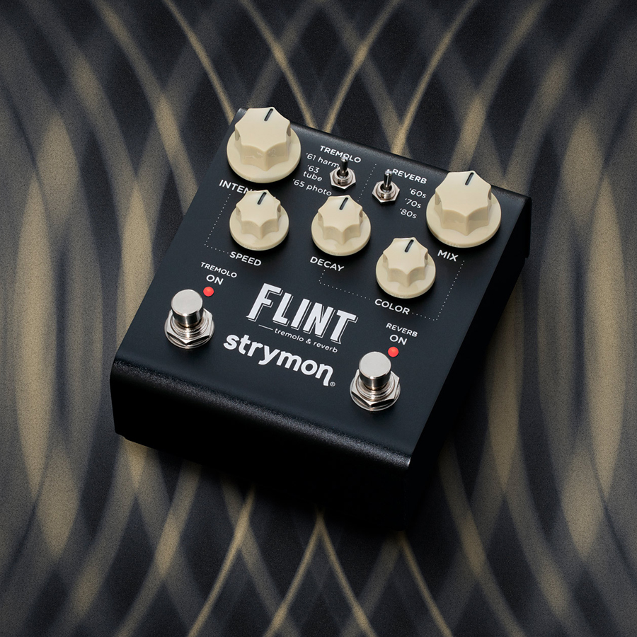 ほぼ新品　strymon FLINT V2 tremolo \u0026 reverb