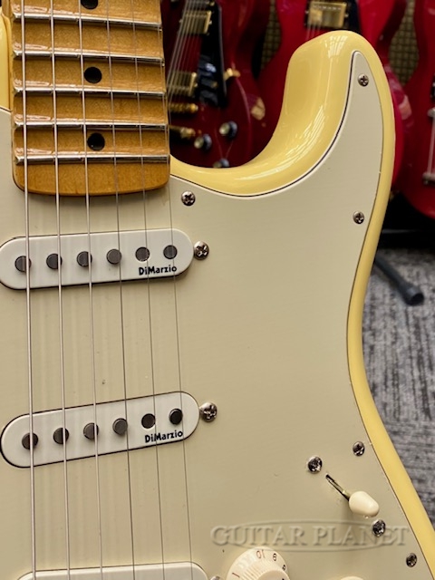 FenderYngwie Malmsteen Stratocaster -Vintage White / Maple
