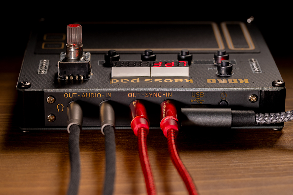 NTS-3 kaoss pad kit - PROGRAMMABLE EFFECT KIT | KORG (Japan)